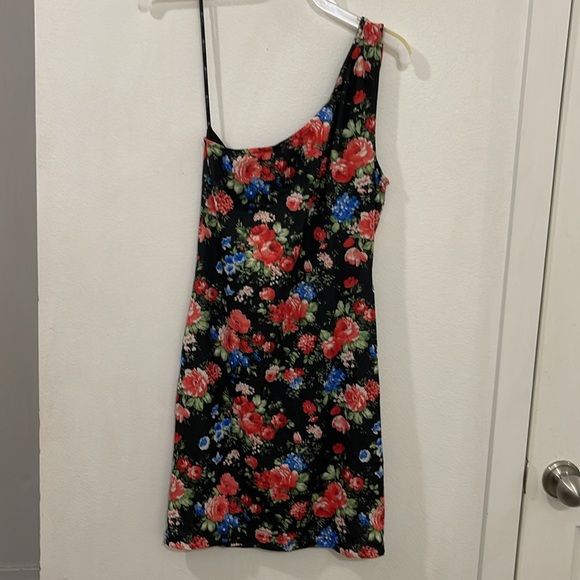 Black Floral Forever 21 One Shoulder Bodycon Dress - Picture 4 of 5